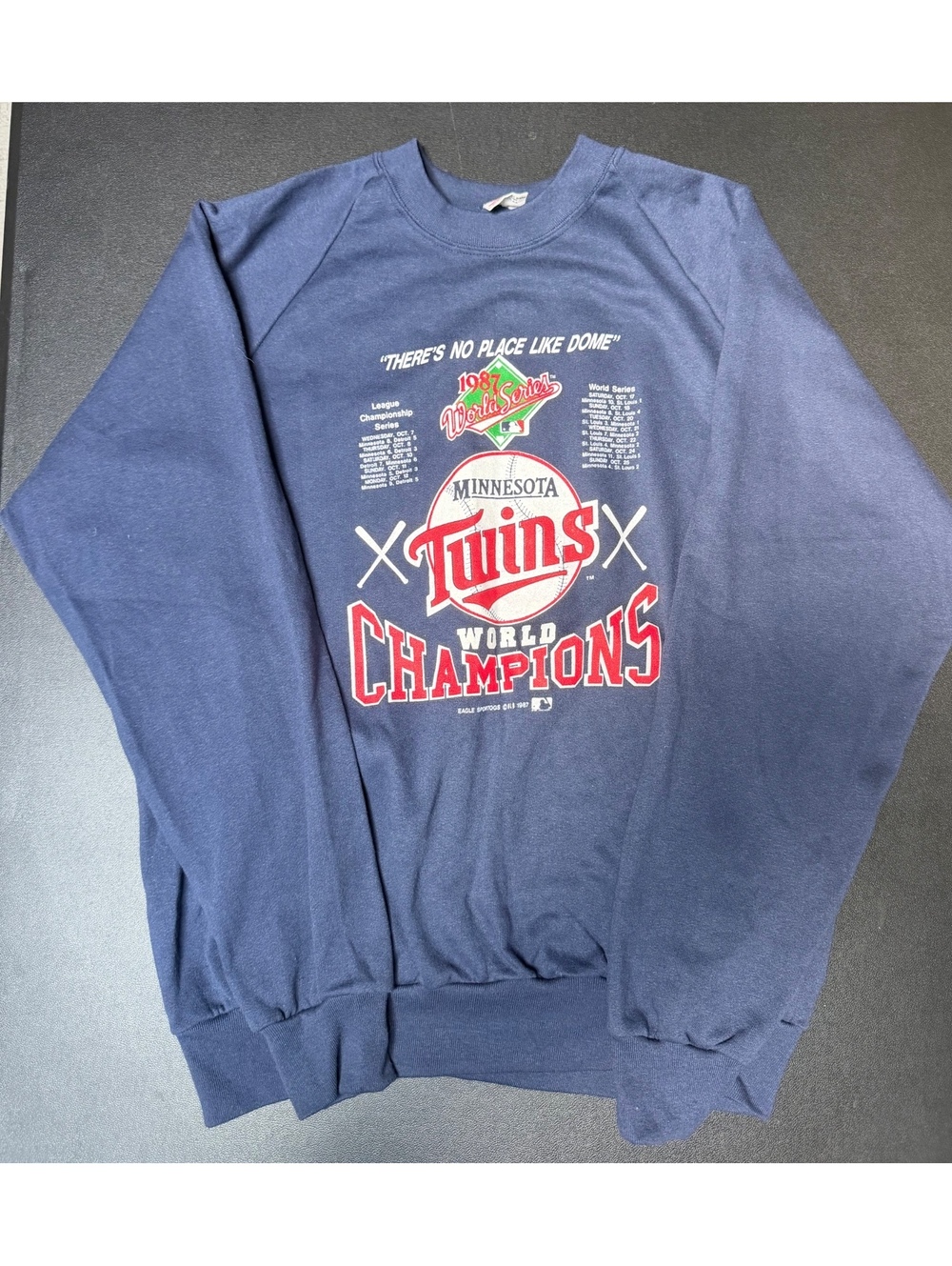 Vintage 1987 Minnesota Twins World Champions Crewneck Sweatshirt Size 42/44